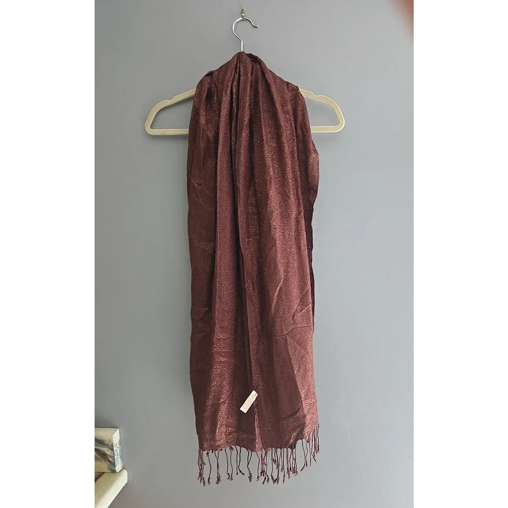 Collections Eighteen‎ Burgundy Metallic Sparkle Fringe Womans Shawl Wrap Scarf